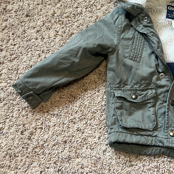 Lightly used beautiful warm army green hooded coat with sherpa/fleece, size 24M - Picture 3 of 7